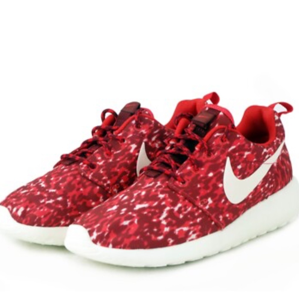 Nike Roshe One Red White Speckled Sneakers Size 8